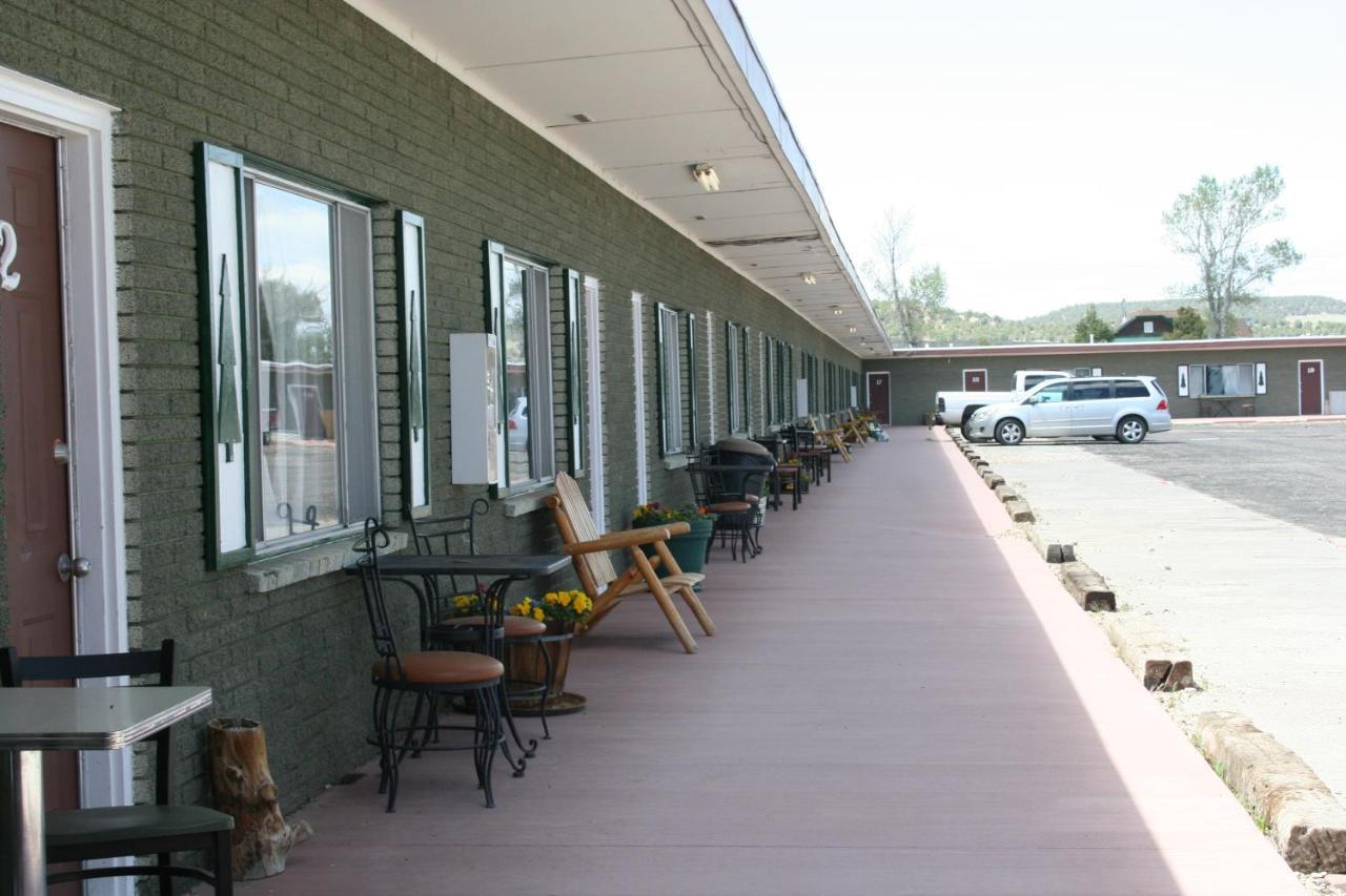 Bryce Zion Inn Hatch Exterior photo