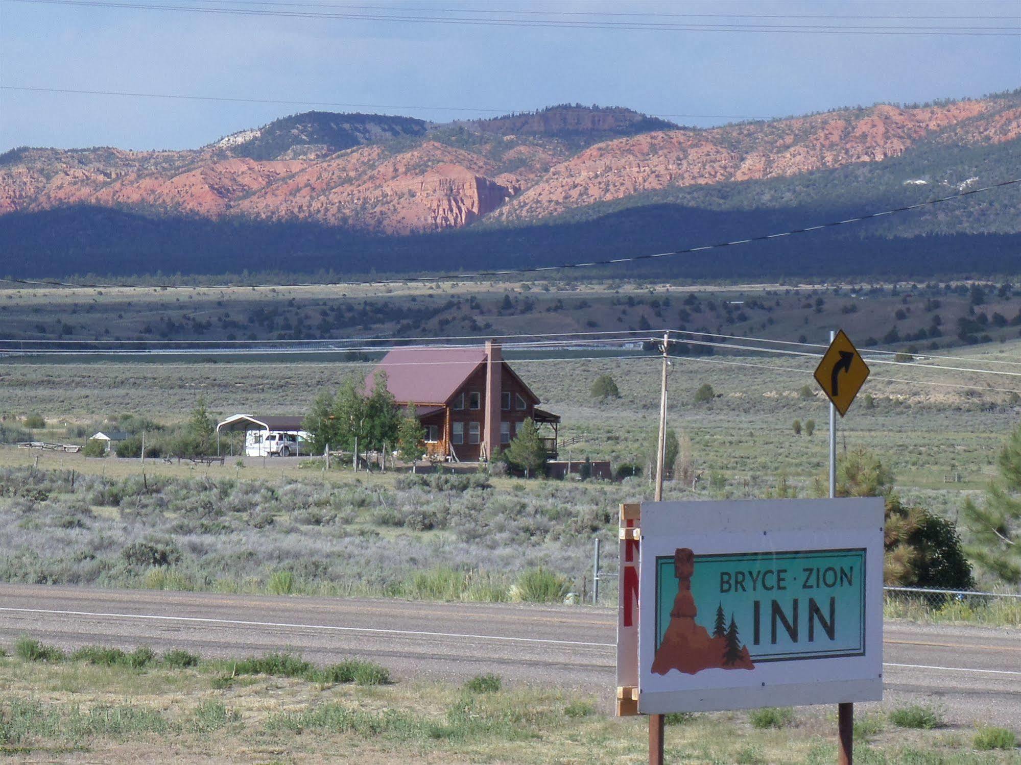 Bryce Zion Inn Hatch Exterior photo